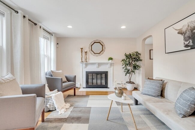 Photo - 24 Ledgelawn Ave