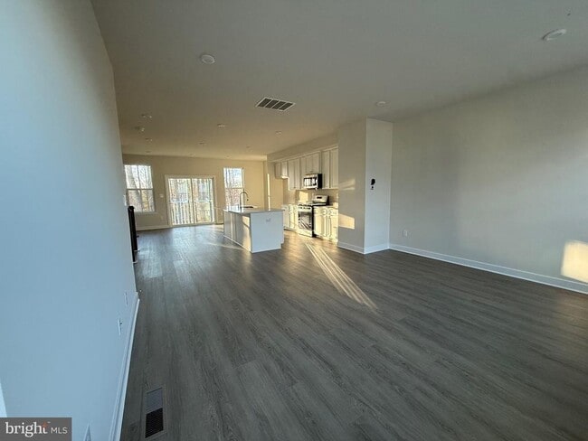 Building Photo - 4337 Reusch Cir