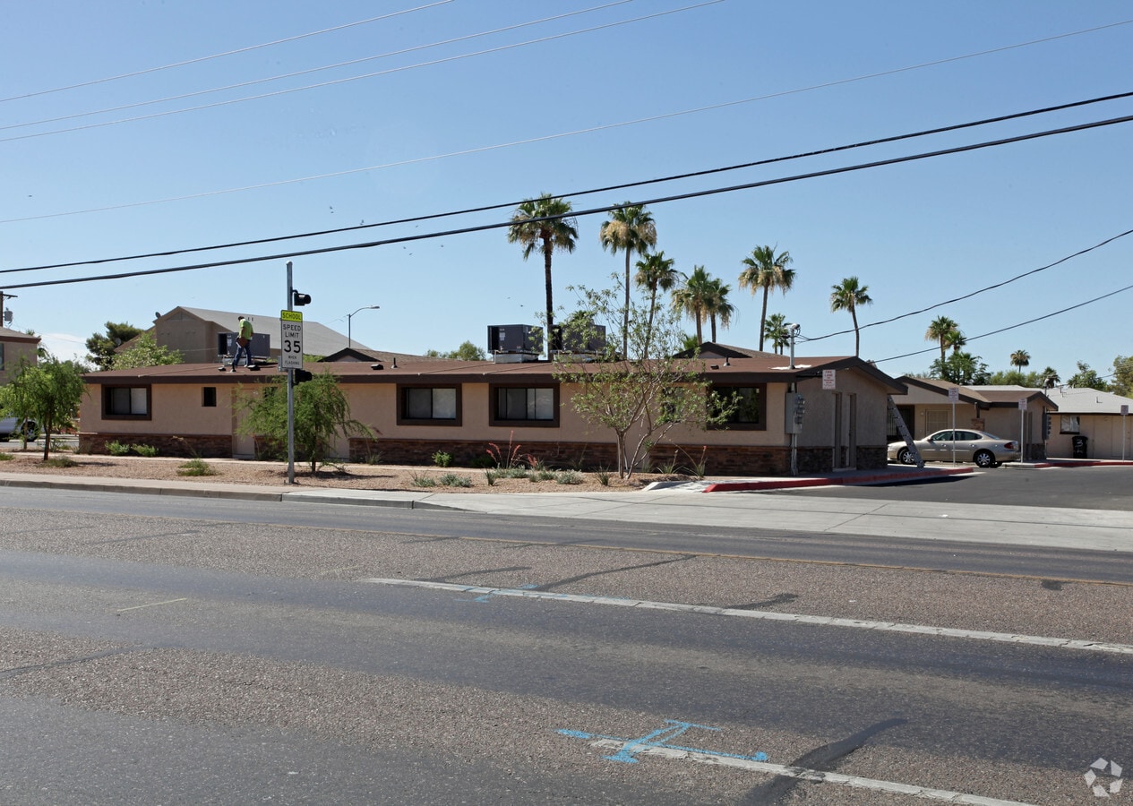 Photo - El Jardin Apartments