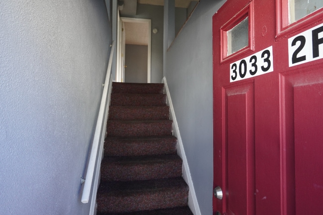 Photo - 3033 Hamilton Ave Unidad 2F