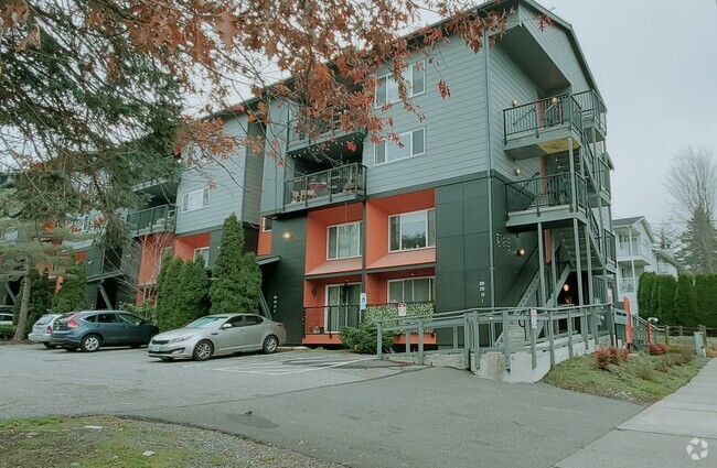 Building Photo - Kendal Court Apartments