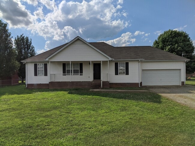 Building Photo - 207 Faldo Dr