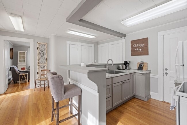 Photo - 21 Portsmouth Ave