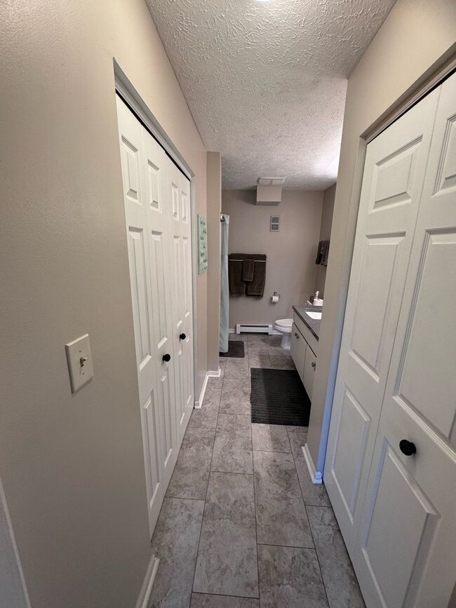 Photo - 3 BEDROOM CONDO WITH A 1 CAR GARAGE AND INCLUDES UTILITIES!