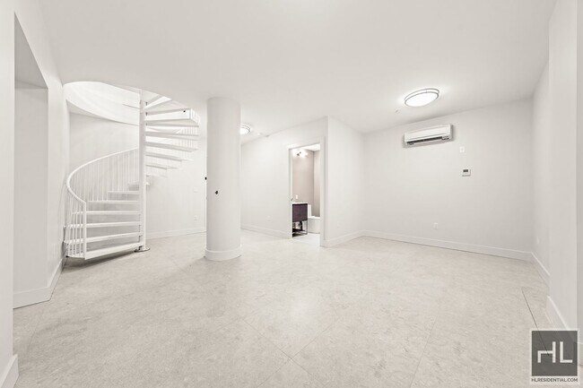 Photo - BRUCKNER BOULEVARD Unidad 102