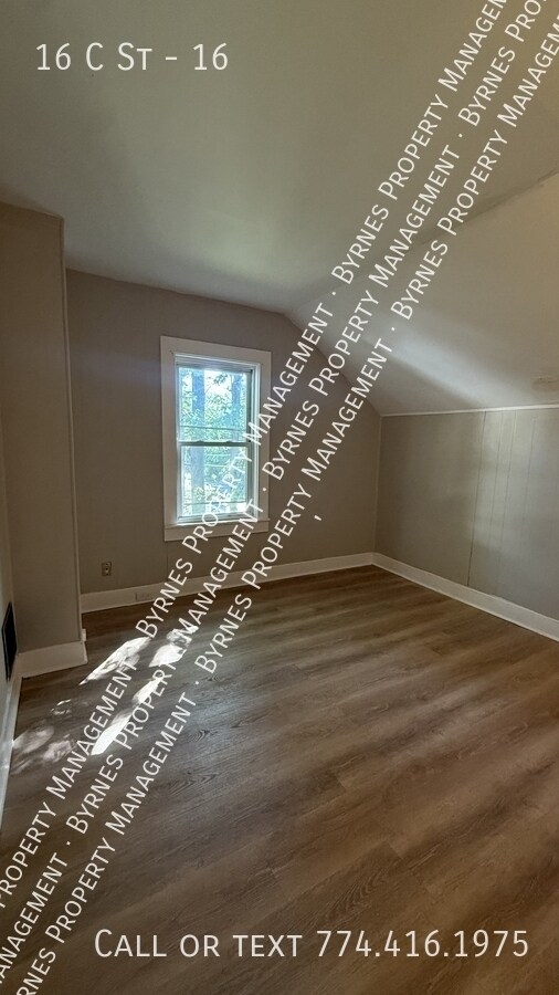 16 C St Unit 16