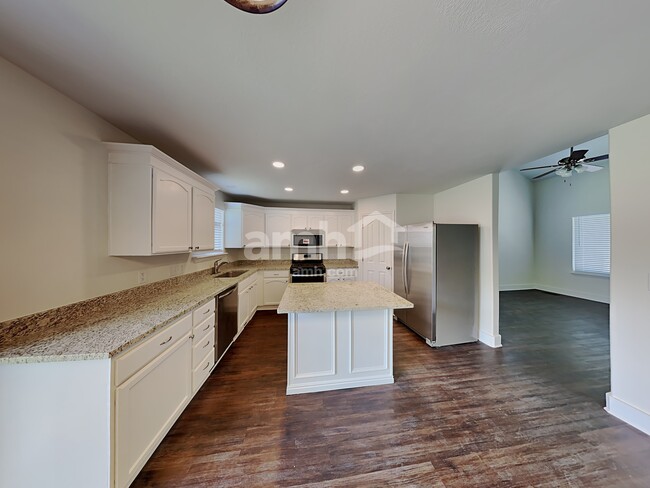2075 Ficus Way