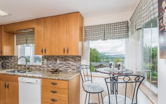 Photo - 7921 7th Ave SW