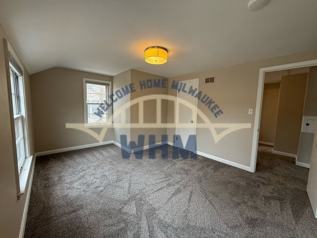 Photo - 6225 N Lydell Ave