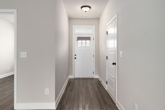 Photo - 112 Wisteria Ln