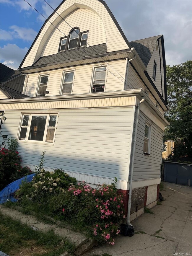 Photo - 87-55 114th St
