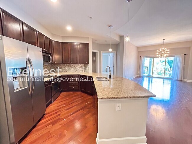 Photo - 3 Bed/2.5 Bath Condo with Modern Amenities / Available Now!