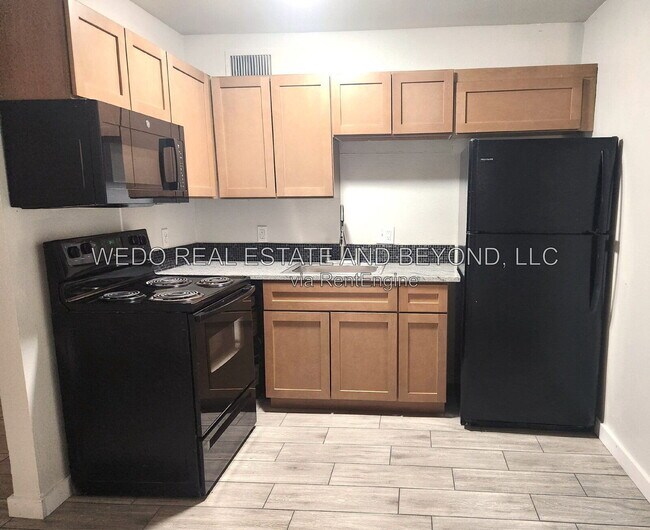 Photo - 5112 N 28th Dr Unit 3