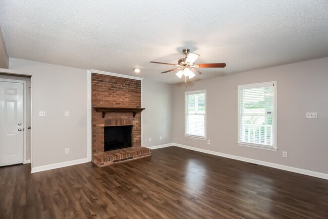 Photo - 6335 Teaneck Pl