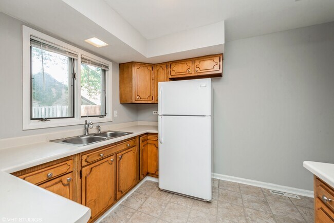 Photo - 752 Concord Ln Unidad 746