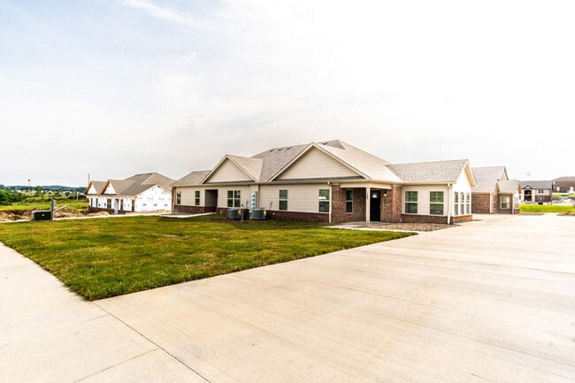 Photo - 140 Garden Gate Dr