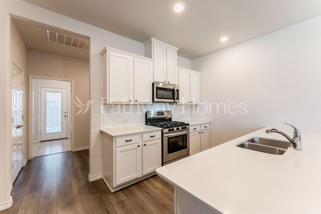 Photo - 2300 Pyrite Dr