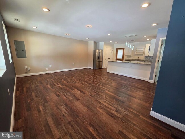 Photo - 1342 Edna Rd