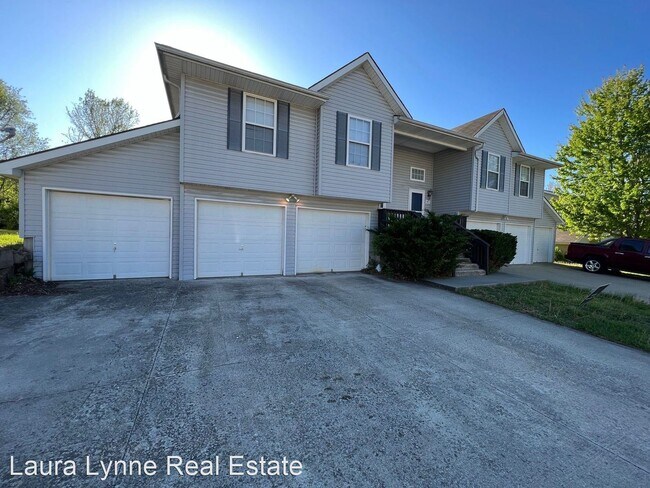 Photo - 3 br, 2 bath House - 6815 N. Edison Ave.