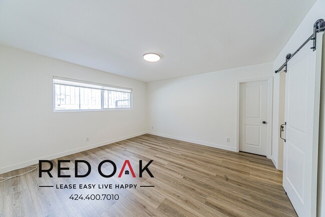314 S Clark Dr Unit 2