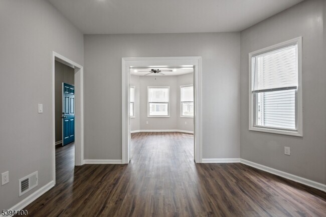 Photo - 249 S Burnet St Unidad 1