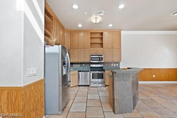 Photo - 819 James St