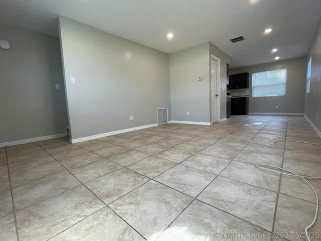 Photo - 2880 Harson Way