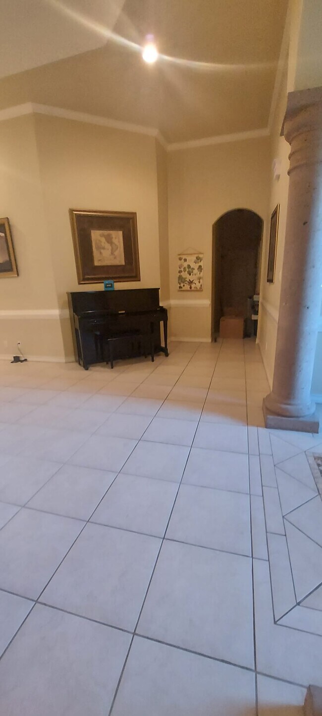 Photo - 1482 Las Lomas