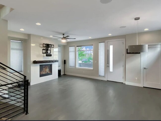 Photo - Modern 4BD, 3BA LoHi Townhome with Rooftop Deck