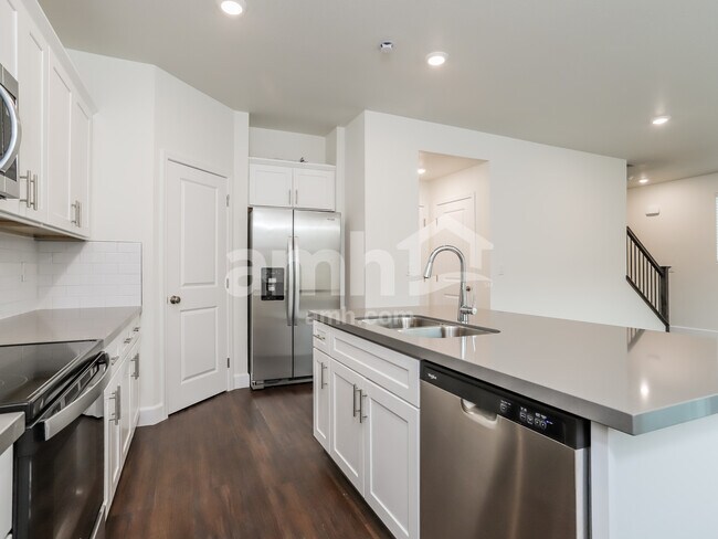 Photo - 6521 Enlightenment Dr