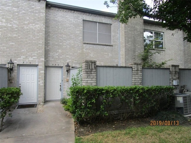 Photo - 592 Wilcrest Dr Rental