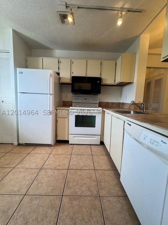 Photo - 142 NW 60th Ave Unit 6-2