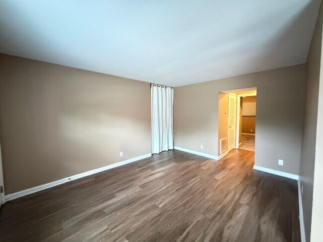 Photo - 2906 Noe Ct Unit 2906 Noe Ct -  2