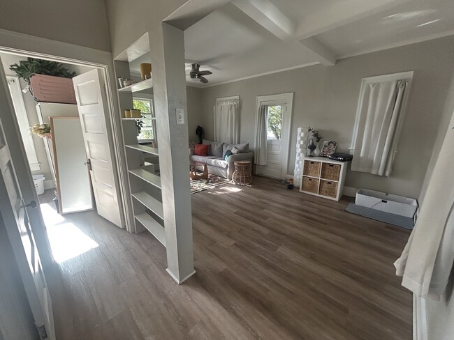 Photo - 508 12th Ave N