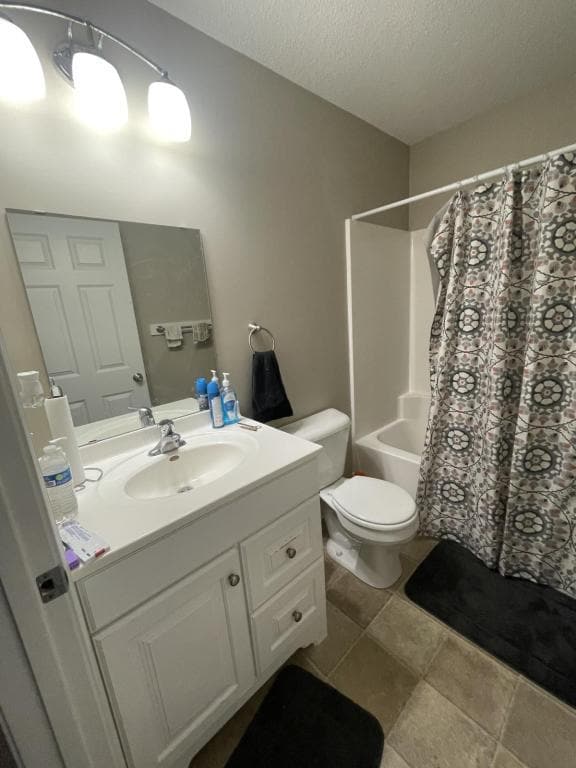 Photo - 104 W 7th St