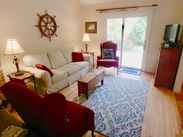 Photo - 100 Connie's Way