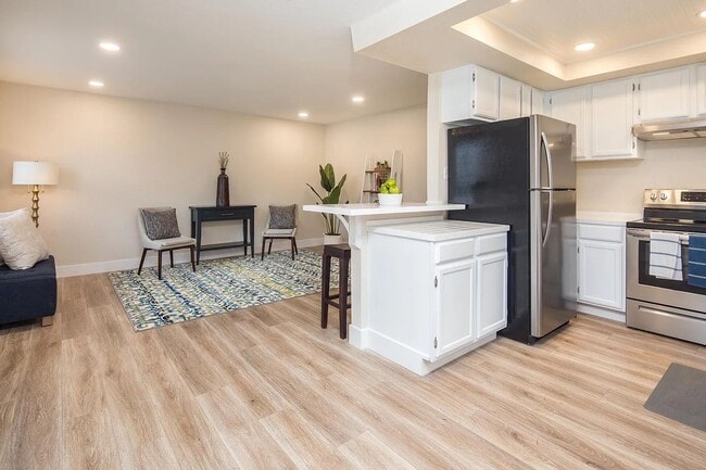 Photo - 3689 Grant Dr