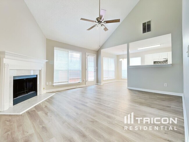 Photo - 4050 Monarch Dr House