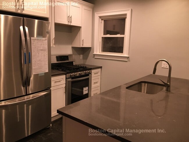 Building Photo - 93 Grant St Unit 2 Rental