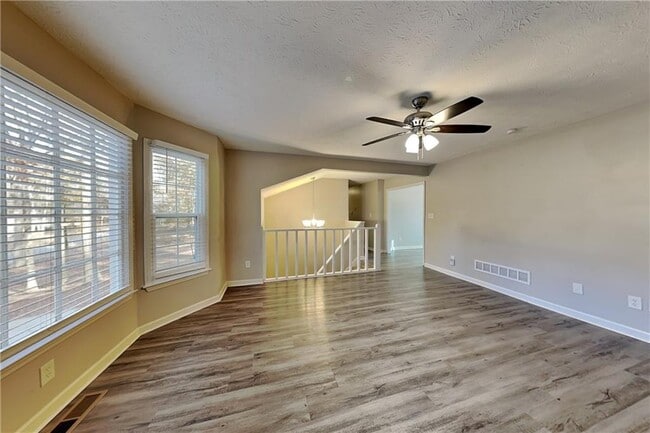 Photo - 40 Arbor Way