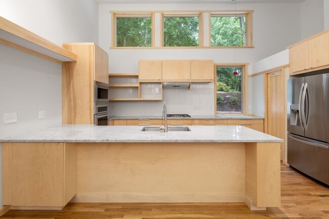 Photo - Modern Mountain Oasis