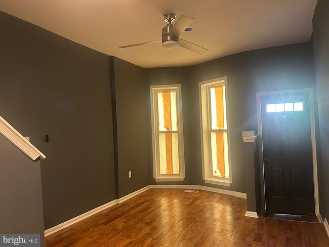 Photo - 1516 N Mount St