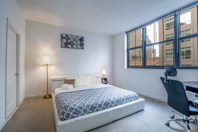 301-499 President Street-SI ID1013815P
