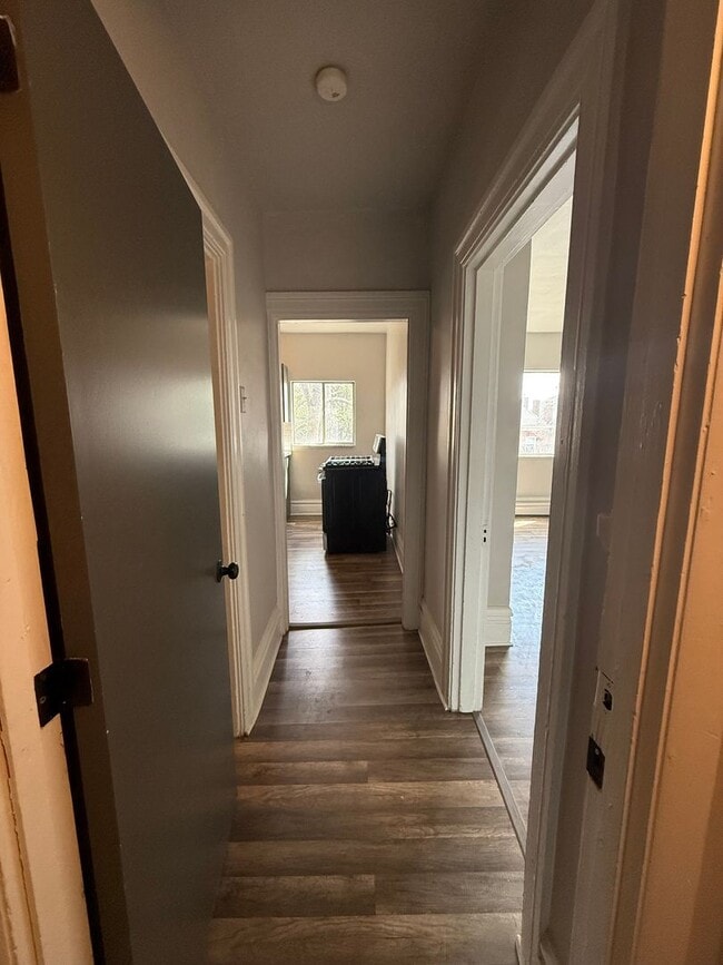 Photo - 826 Collins St Unit 2