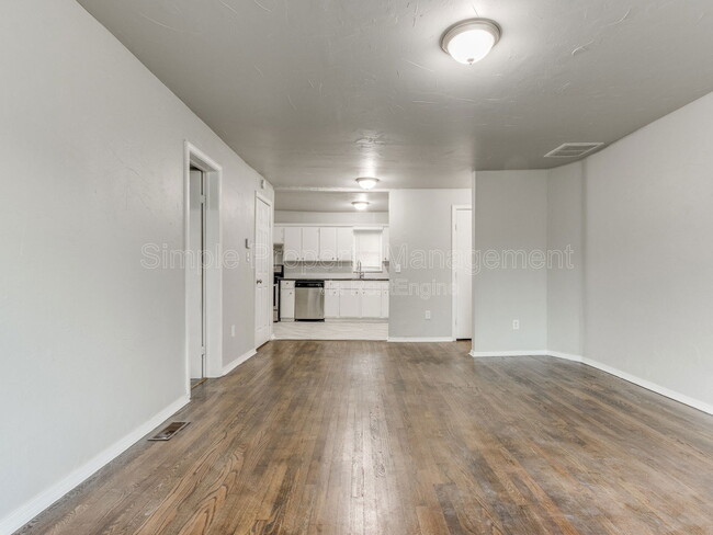 Photo - 1800 Hampton Rd