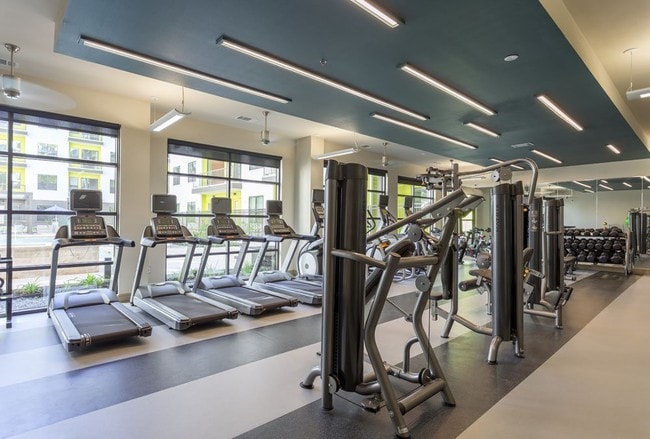 Azul Lakeshore apartments — community photo