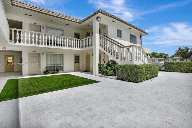 Photo - 5420 Hollywood Blvd Unidad 202