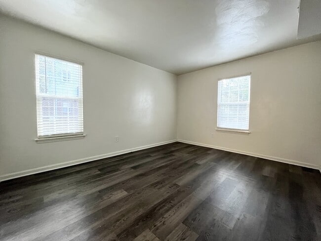 1BR, 1BA - Deluxe