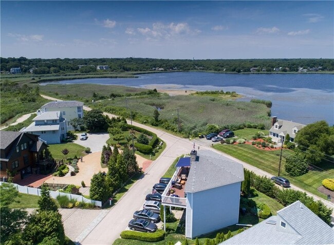 6 Dunes Rd