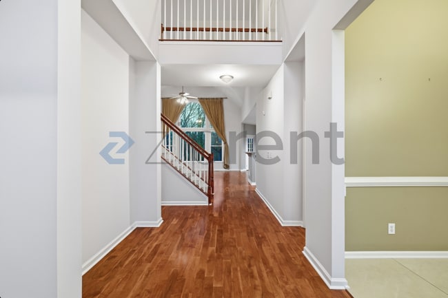 Photo - 2505 Madison Commons